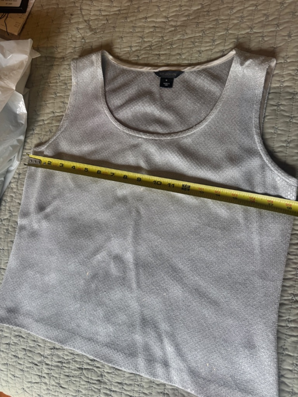 St. John Light silver Shimmer Paillettes Knit Light Sleeveless Top Size M - Picture 7 of 11